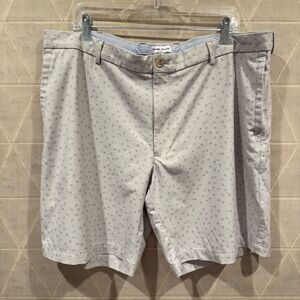PETER MILLAR Shorts Men's Sz 40 Gray Party Print Salem Cart Performance Golf